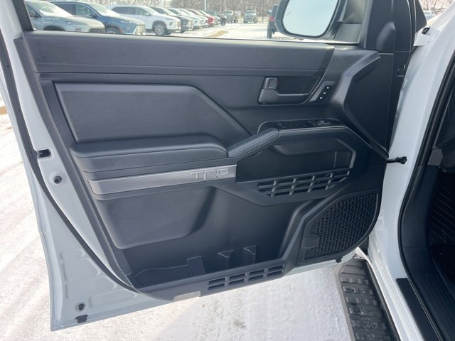 Used 2025 Toyota 4Runner TRD Off-Road Premium image 10