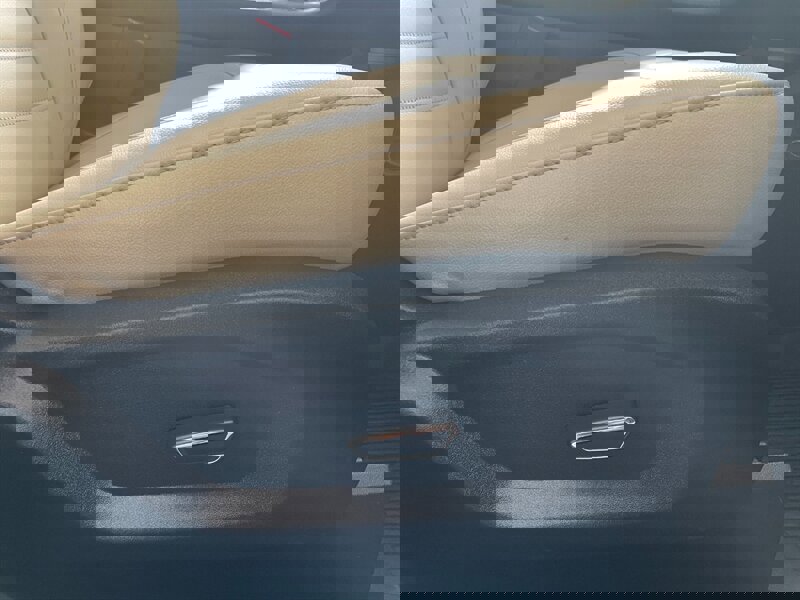 Used 2018 Ford Edge SEL w/ Equipment Group 201A image 29