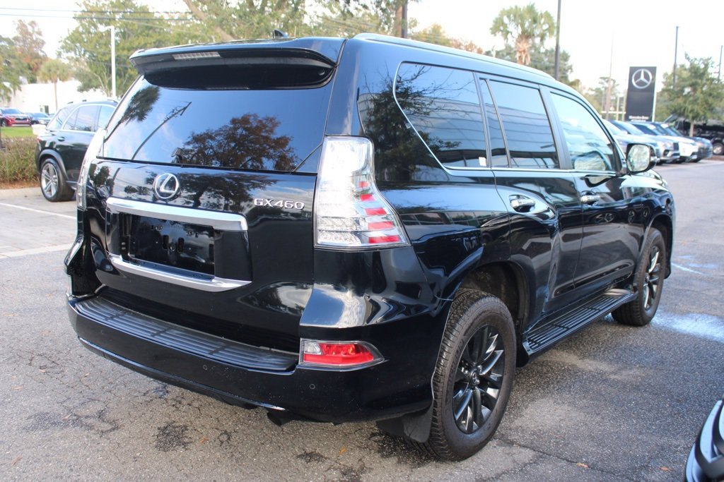 Used 2023 Lexus GX 460 Premium w/ Premium Package image 6