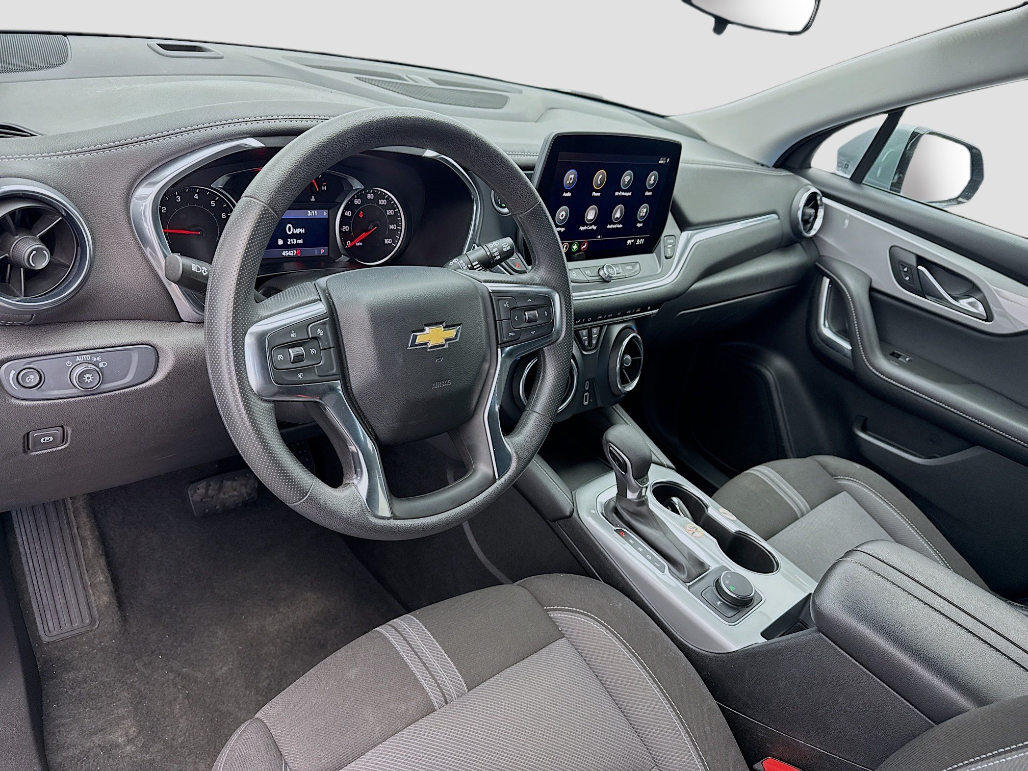 Used 2025 Chevrolet Blazer LT FWD image 7