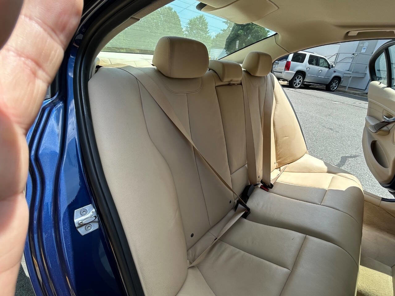 Used 2016 BMW 320i xDrive Sedan image 28