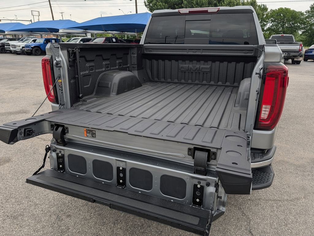 Used 2025 GMC Sierra 1500 SLT image 28