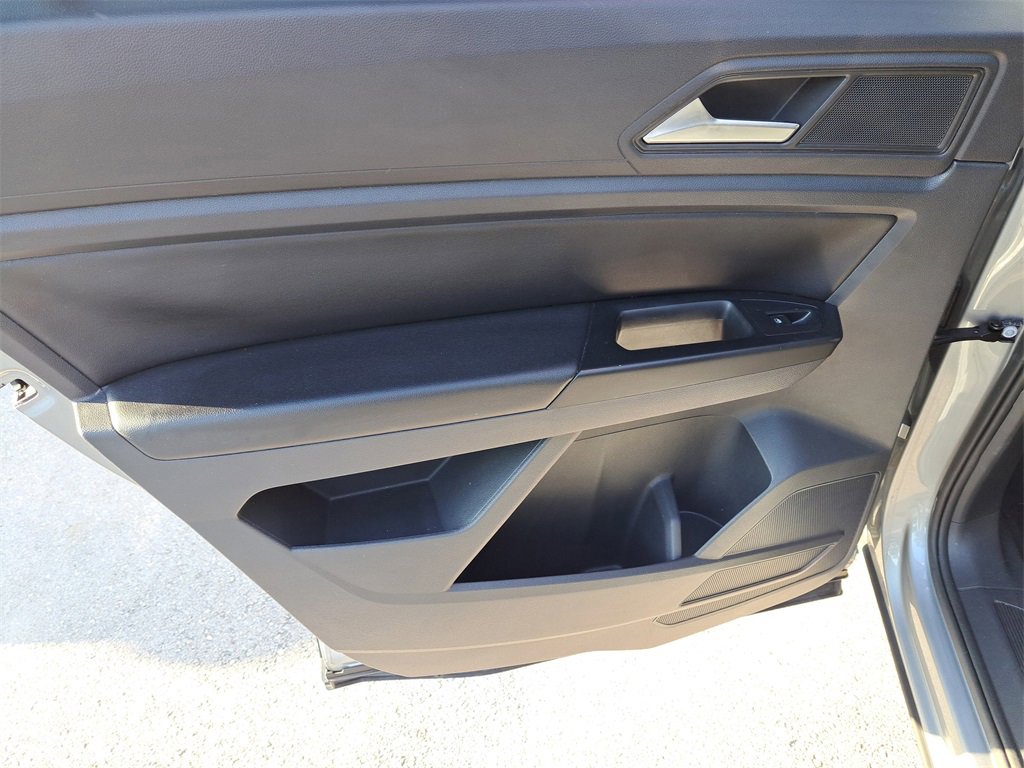 Used 2020 Volkswagen Atlas Cross Sport SEL image 11