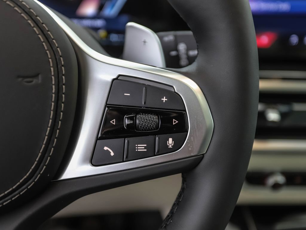 New 2026 BMW X5 xDrive50e image 13