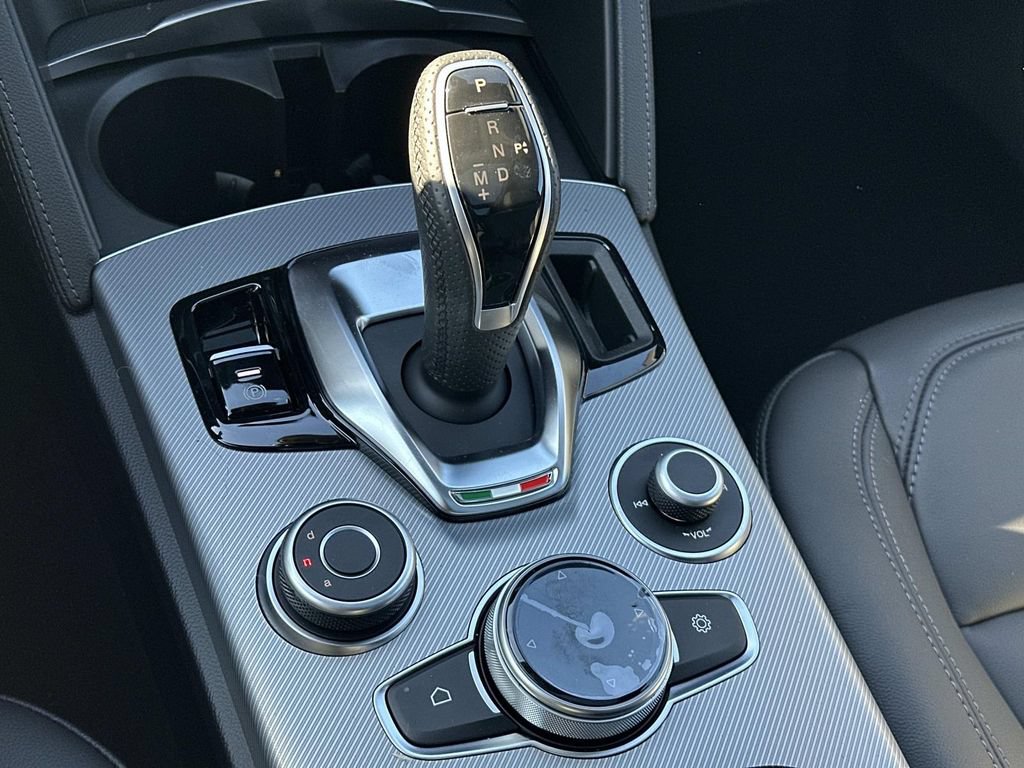 New 2026 Alfa Romeo Stelvio Sprint AWD/4WD image 26