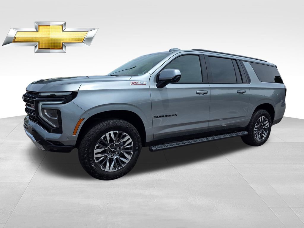 Used 2025 Chevrolet Suburban Z71 AWD/4WD image 2