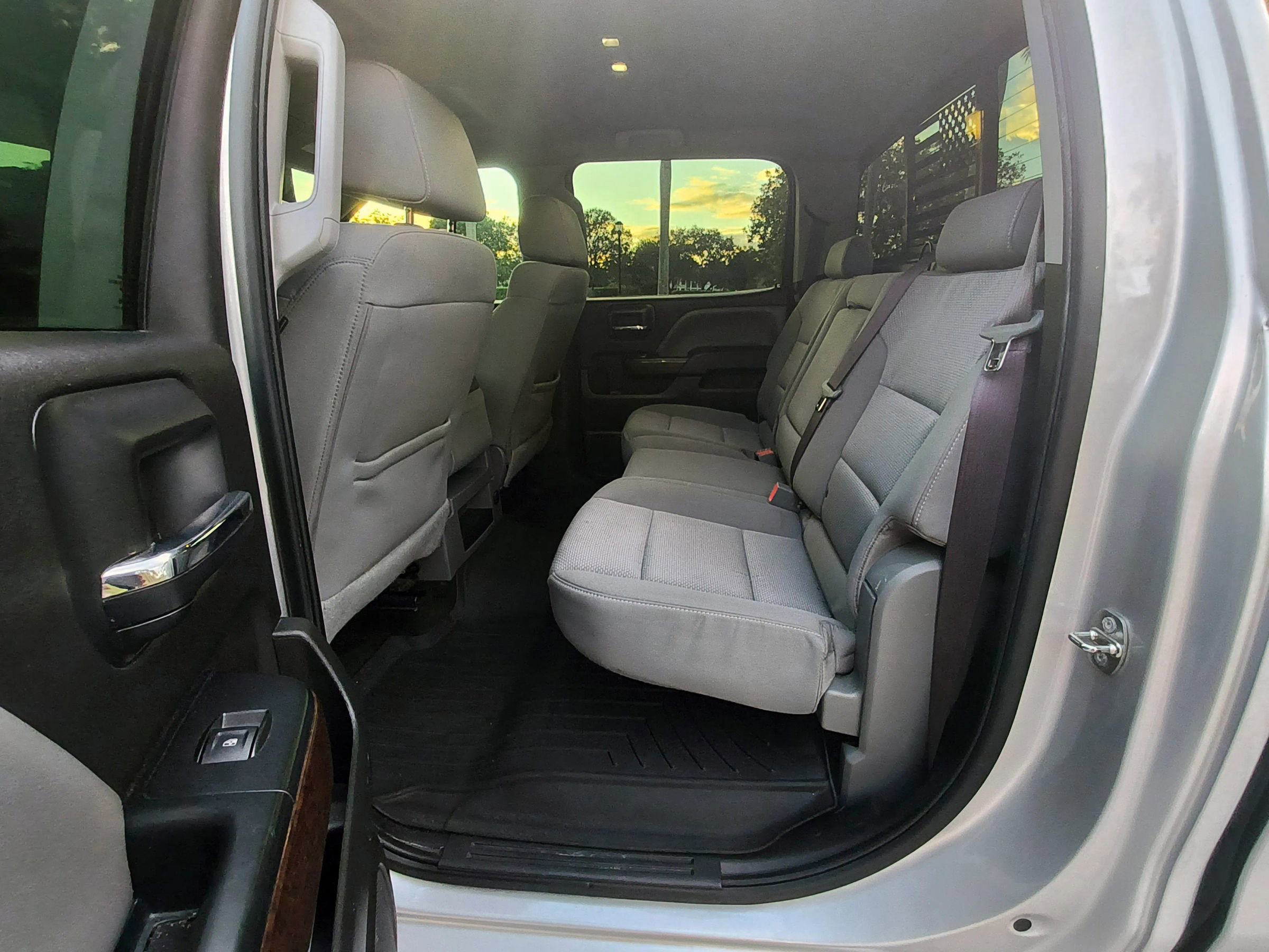 Used 2017 GMC Sierra 1500 SLE w/ SLE Value Package image 30