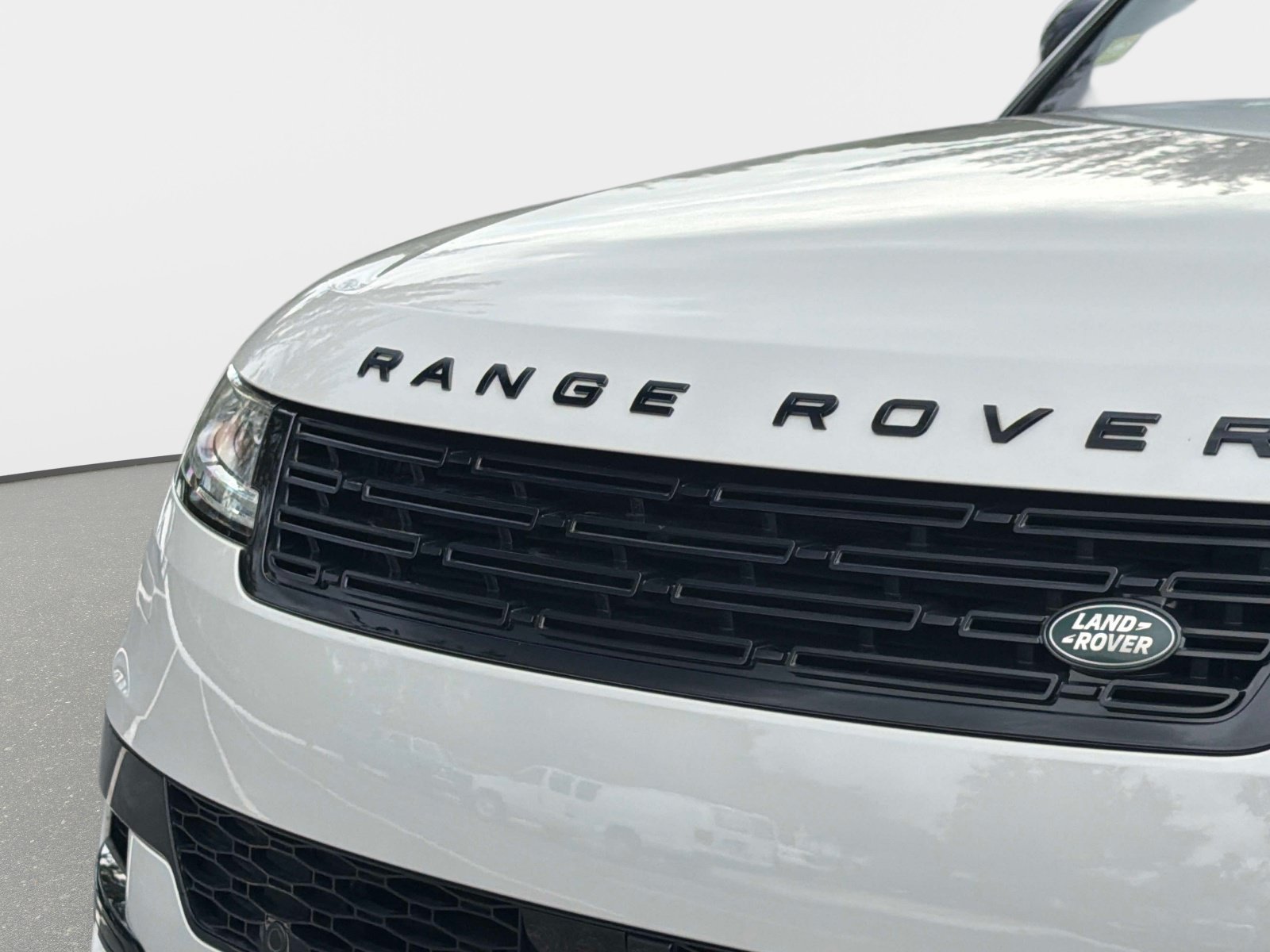 Used 2025 Land Rover Range Rover Sport Dynamic SE AWD/4WD image 11