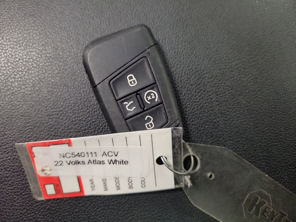 Used 2022 Volkswagen Atlas SE image 17