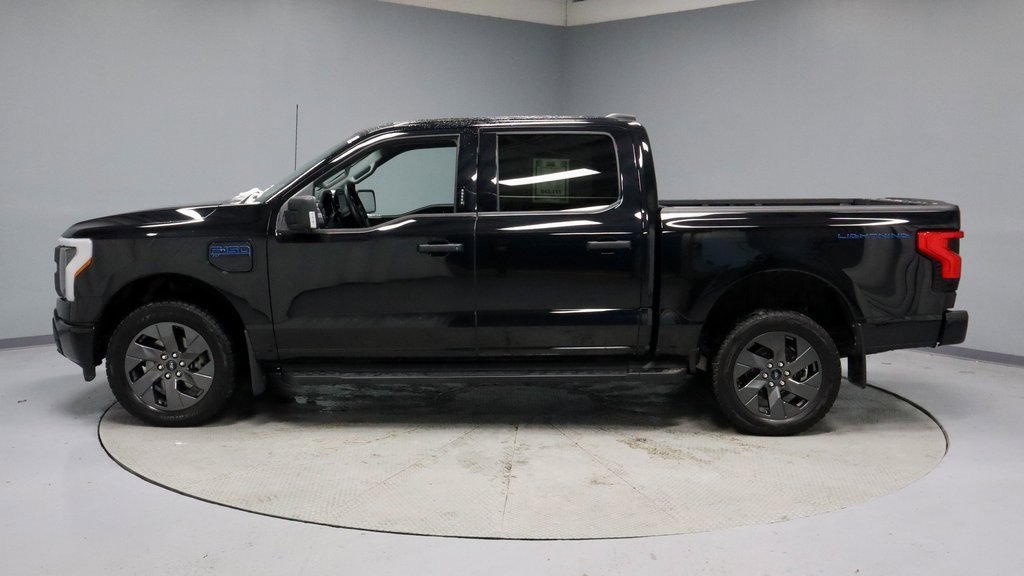 Certified 2024 Ford F150 Lightning XLT w/ Max Trailer Tow Package image 9