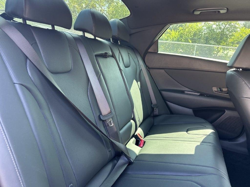 New 2026 Hyundai Elantra SEL Sport FWD image 21