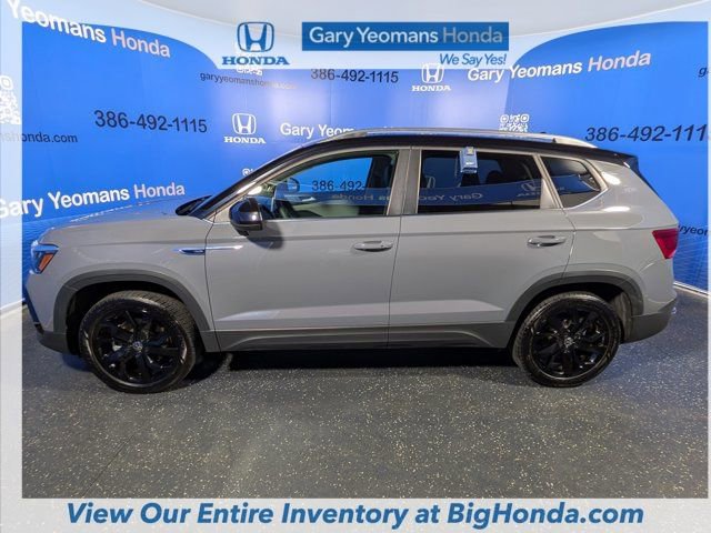 Used 2024 Volkswagen Taos SE image 7