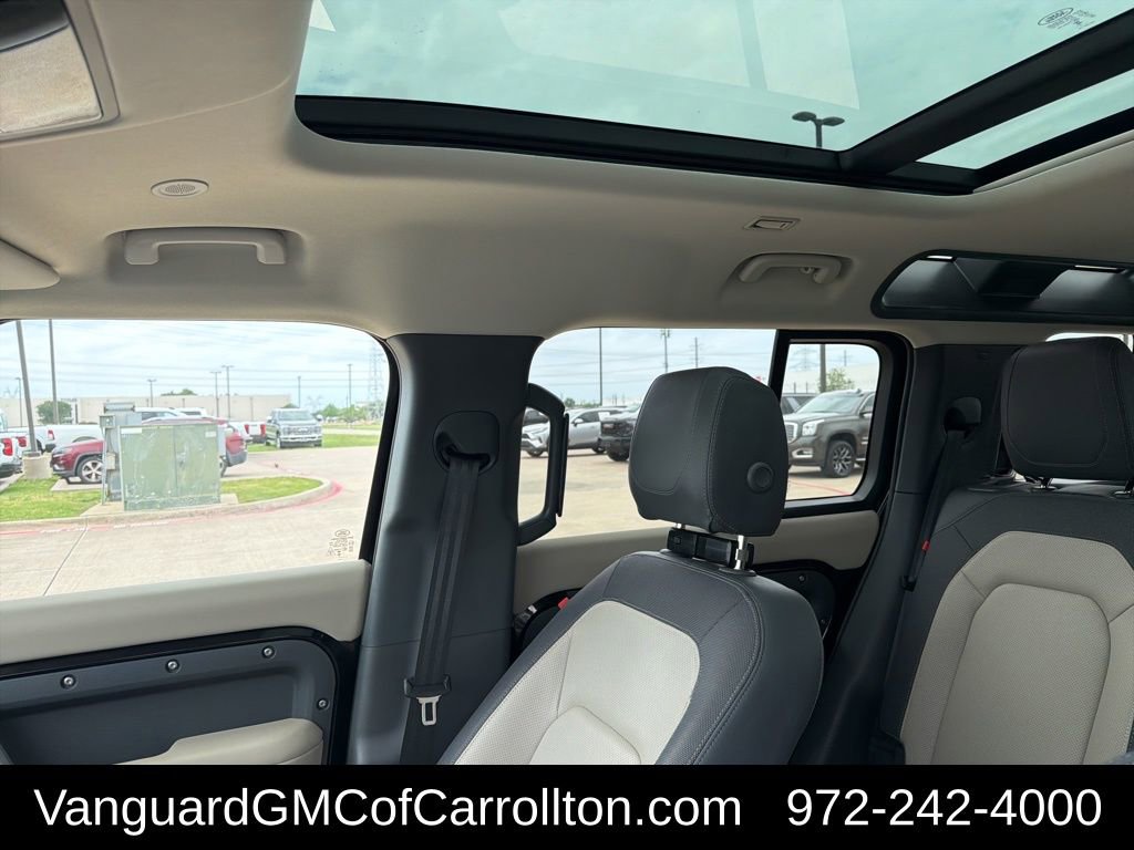 Used 2024 Land Rover Defender 110 X-Dynamic SE image 5