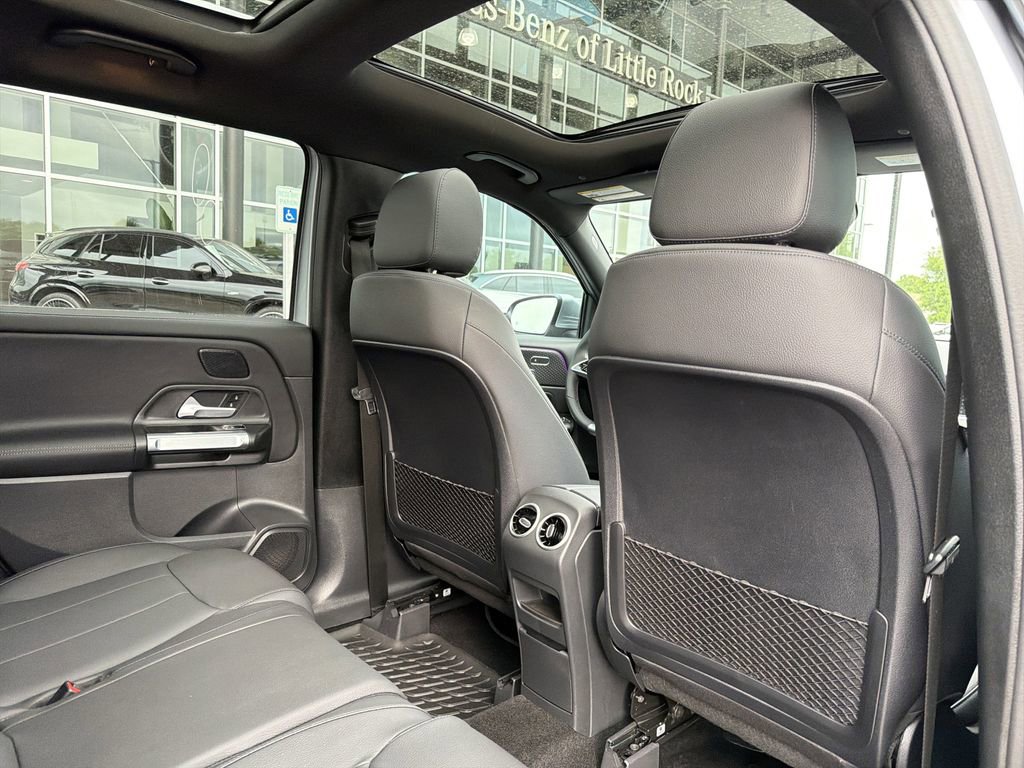 Certified 2026 Mercedes-Benz GLB 250 4MATIC image 17