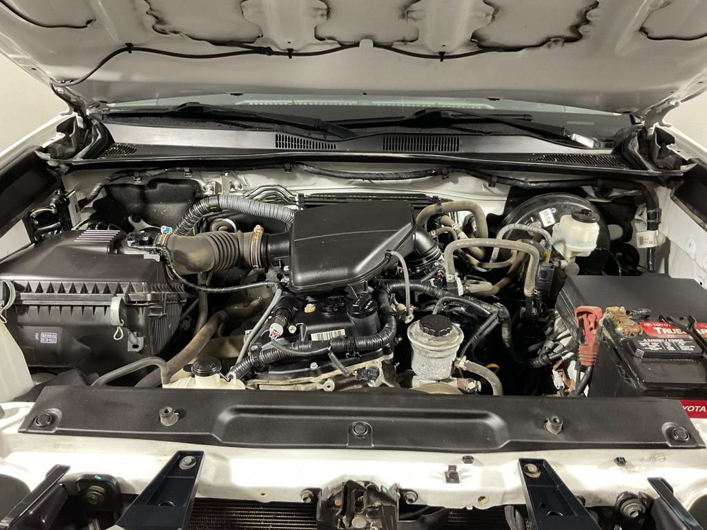 Used 2019 Toyota Tacoma SR image 6