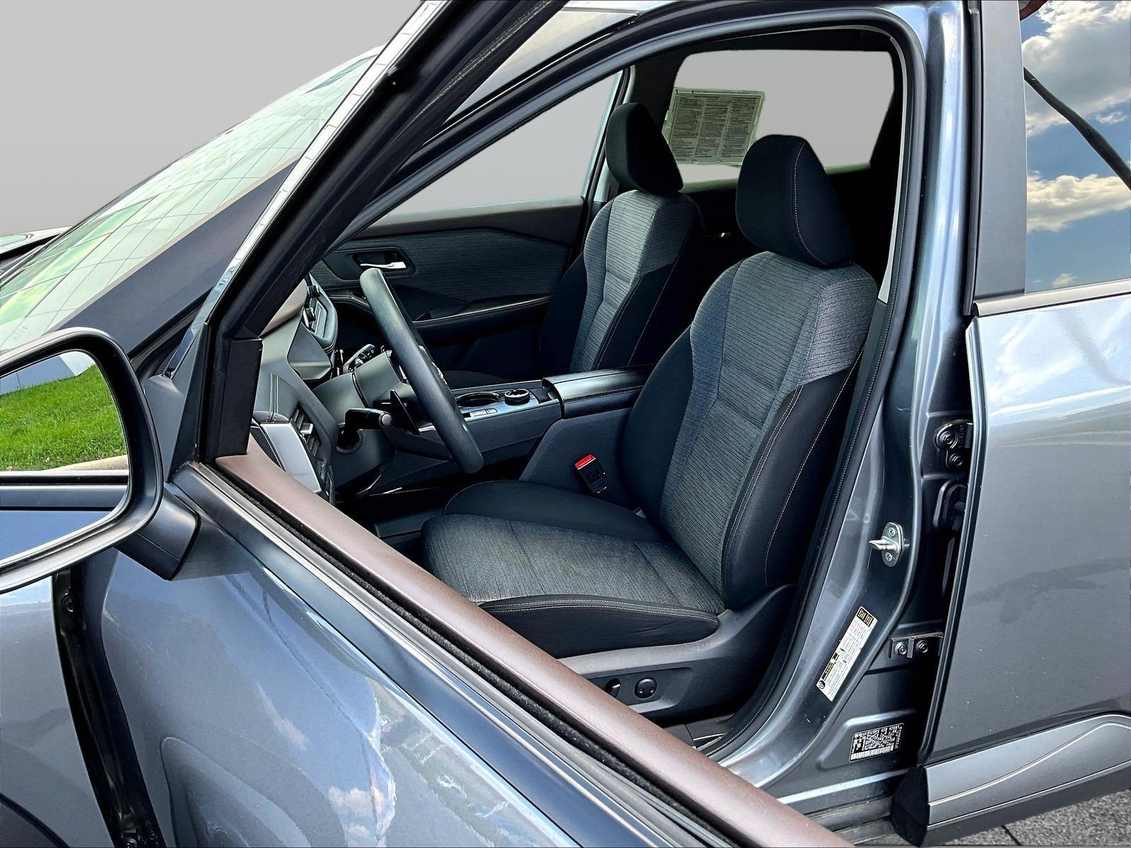 Certified 2023 Nissan Rogue SV AWD/4WD image 24