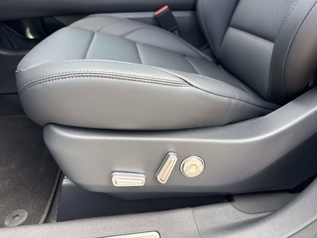 New 2026 Lincoln Nautilus Premier AWD/4WD image 20