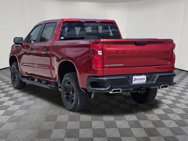 Used 2025 Chevrolet Silverado 1500 LT Trail Boss w/ Convenience Package II AWD/4WD image 5