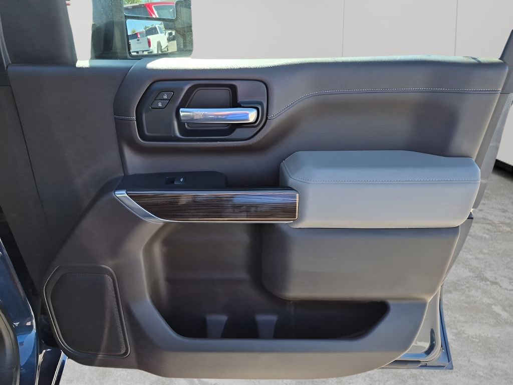 Used 2020 Chevrolet Silverado 2500 LT w/ All Star Edition image 13