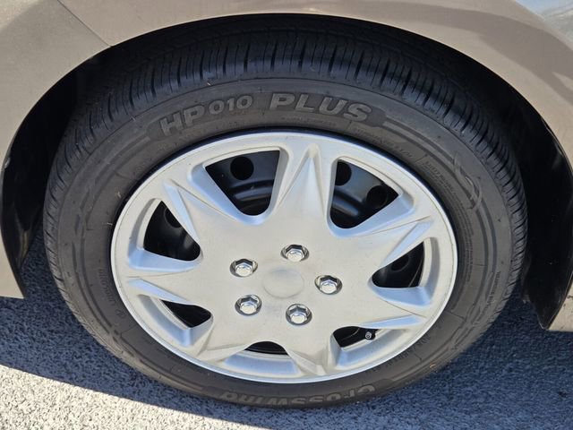 Used 2019 Toyota Corolla LE FWD image 16