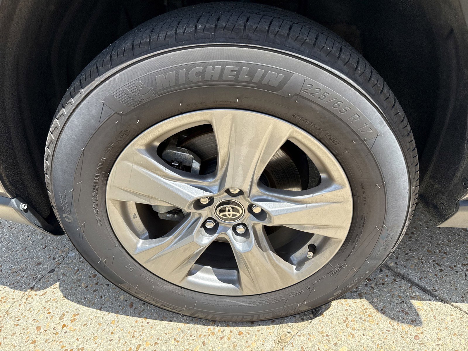 Used 2024 Toyota RAV4 XLE image 10