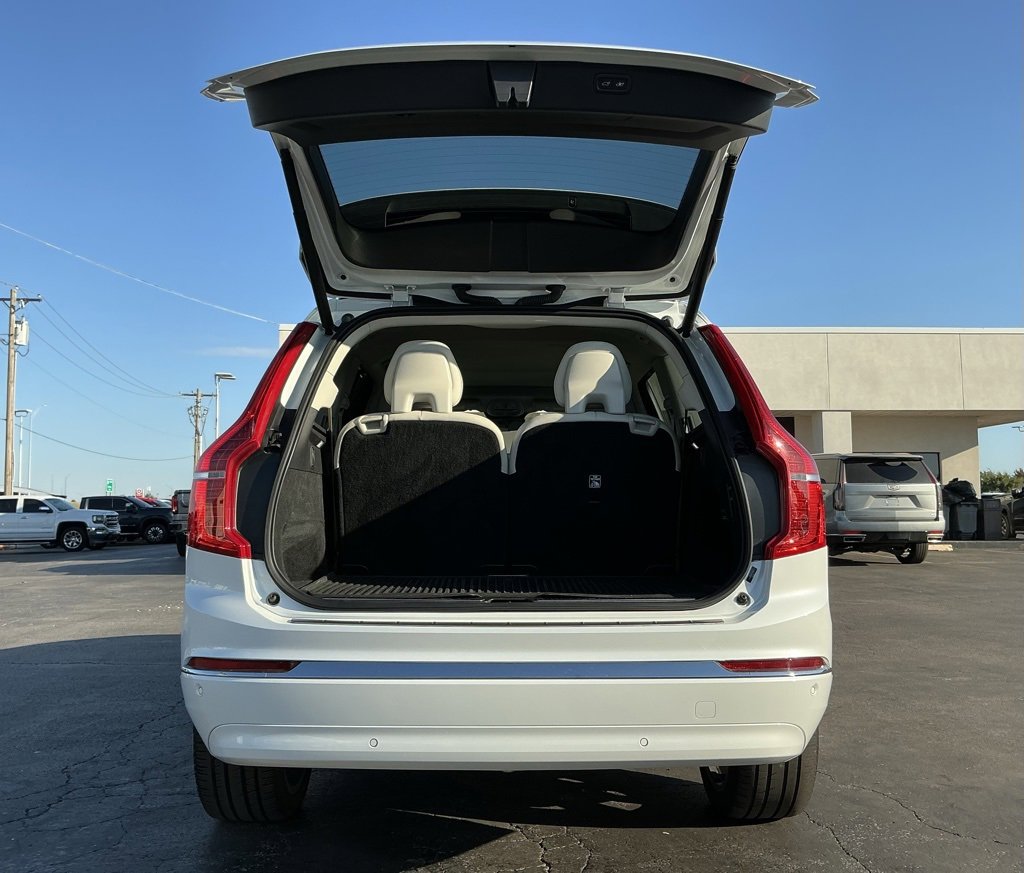 Used 2023 Volvo XC90 B6 Ultimate w/ Protection Package Premier image 20