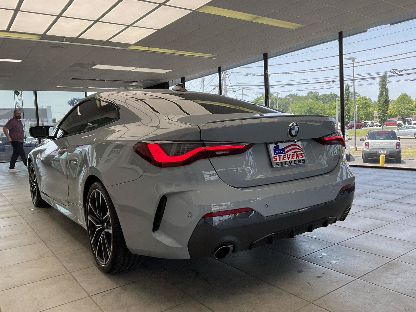 Used 2022 BMW 430i xDrive Coupe w/ M Sport Package AWD/4WD image 7