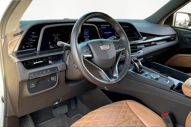 Used 2022 Cadillac Escalade Premium Luxury image 12