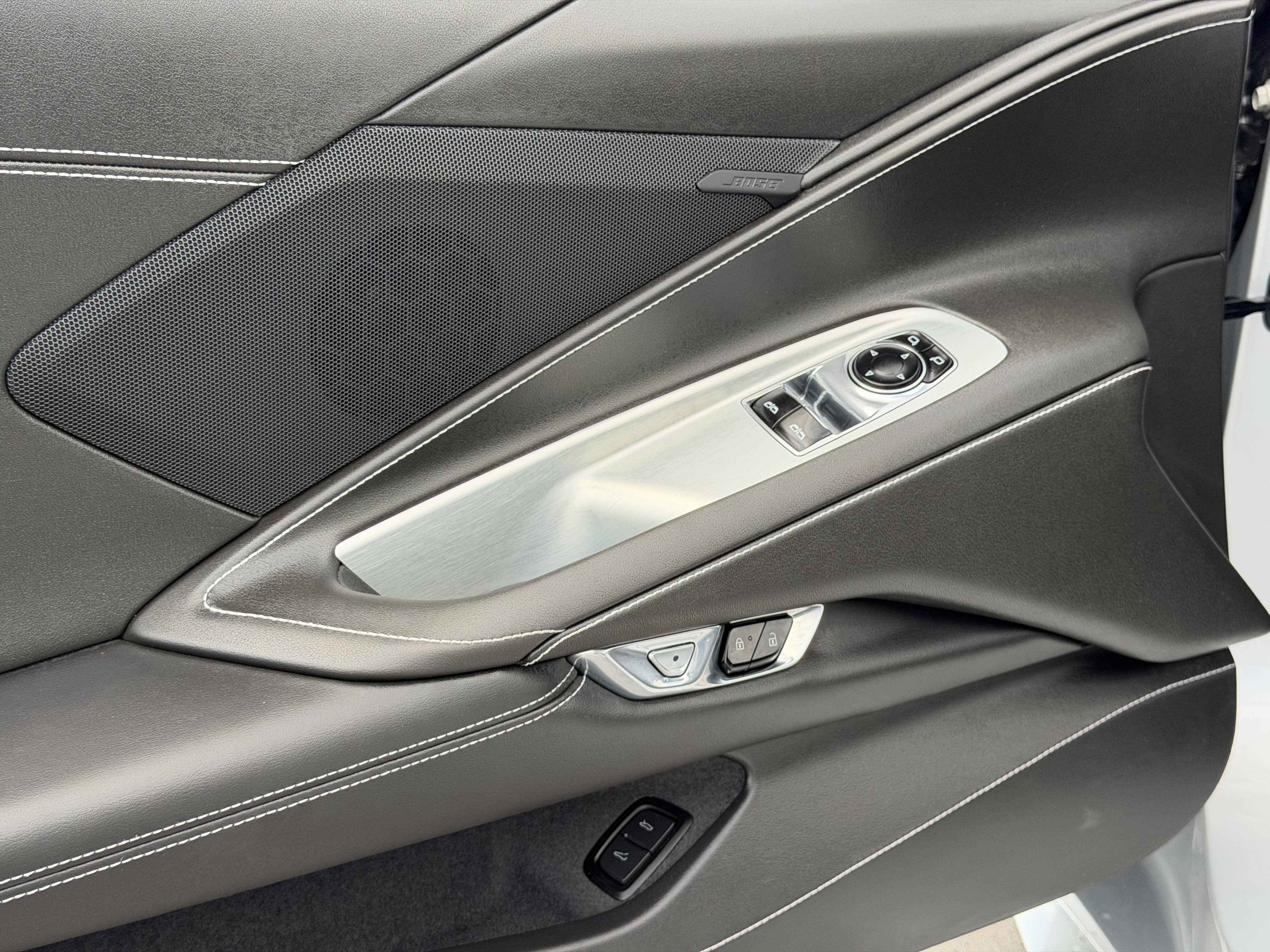 Used 2026 Chevrolet Corvette Stingray Coupe w/ Battery Protection Package image 39