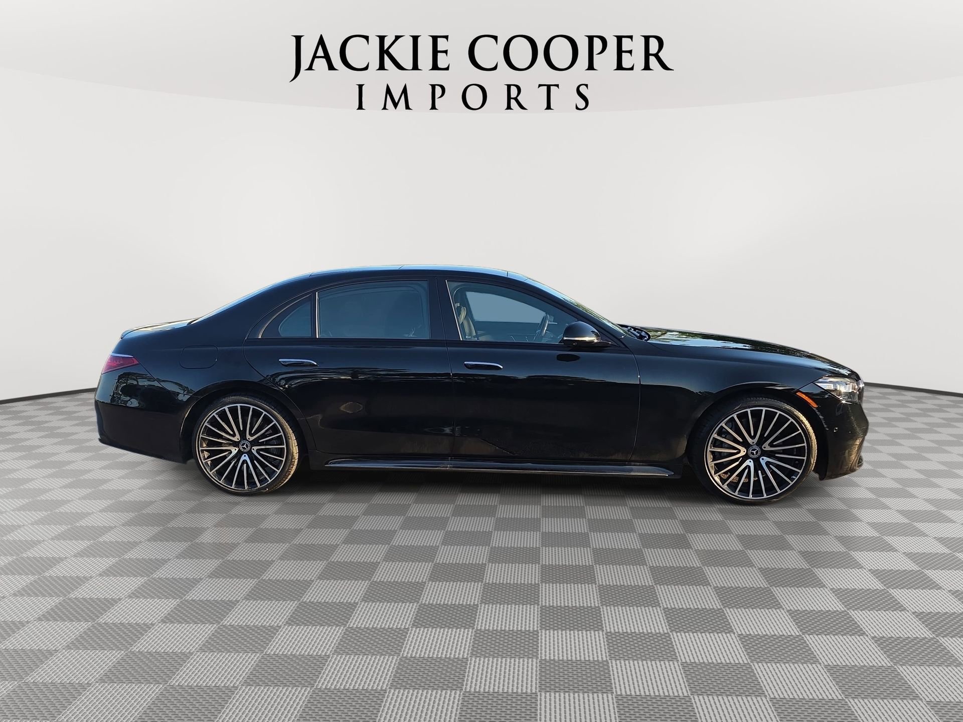Used 2023 Mercedes-Benz S 500 4MATIC image 4