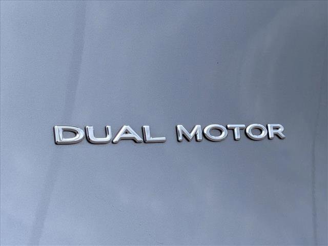 Used 2025 Tesla Model Y Long Range image 23