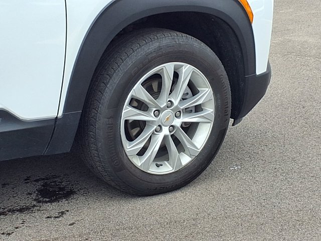 Used 2023 Chevrolet TrailBlazer LS AWD/4WD image 25