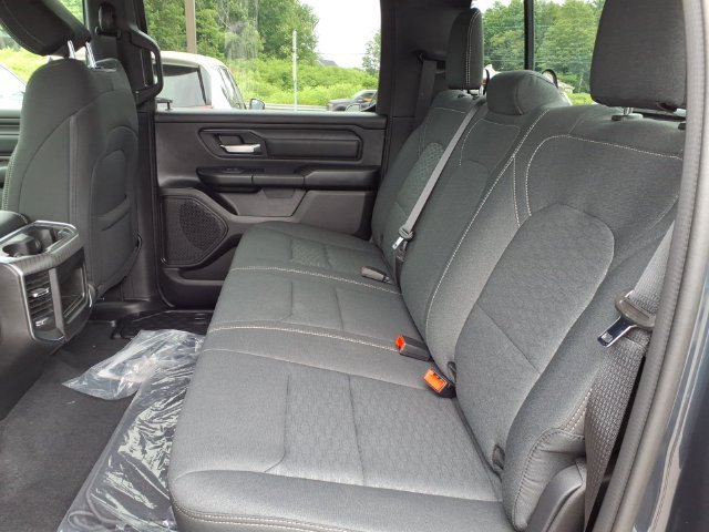 New 2026 RAM 1500 Express AWD/4WD image 13