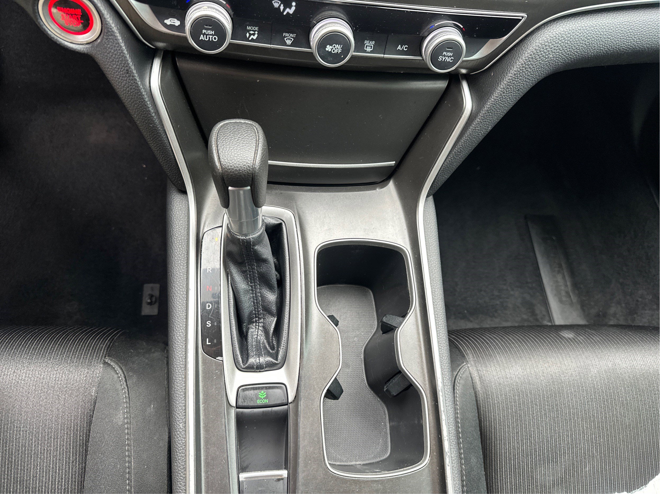 Used 2018 Honda Accord LX image 15