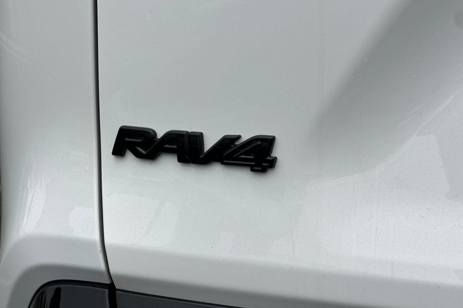 Certified 2025 Toyota RAV4 SE image 27