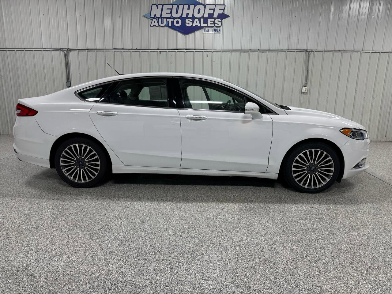 Used 2017 Ford Fusion SE w/ Fusion SE Technology Package