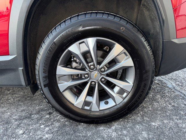 Certified 2025 Chevrolet Equinox LT w/ Safety and Technology Package image 11