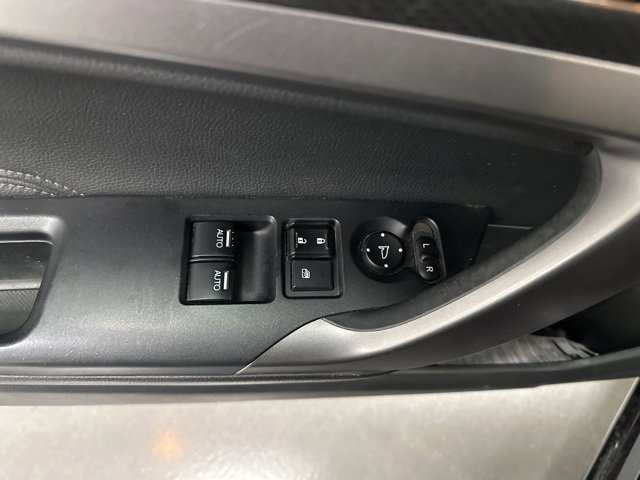 Used 2017 Honda Accord EX-L image 9