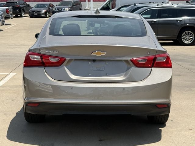 Used 2025 Chevrolet Malibu LT FWD image 5