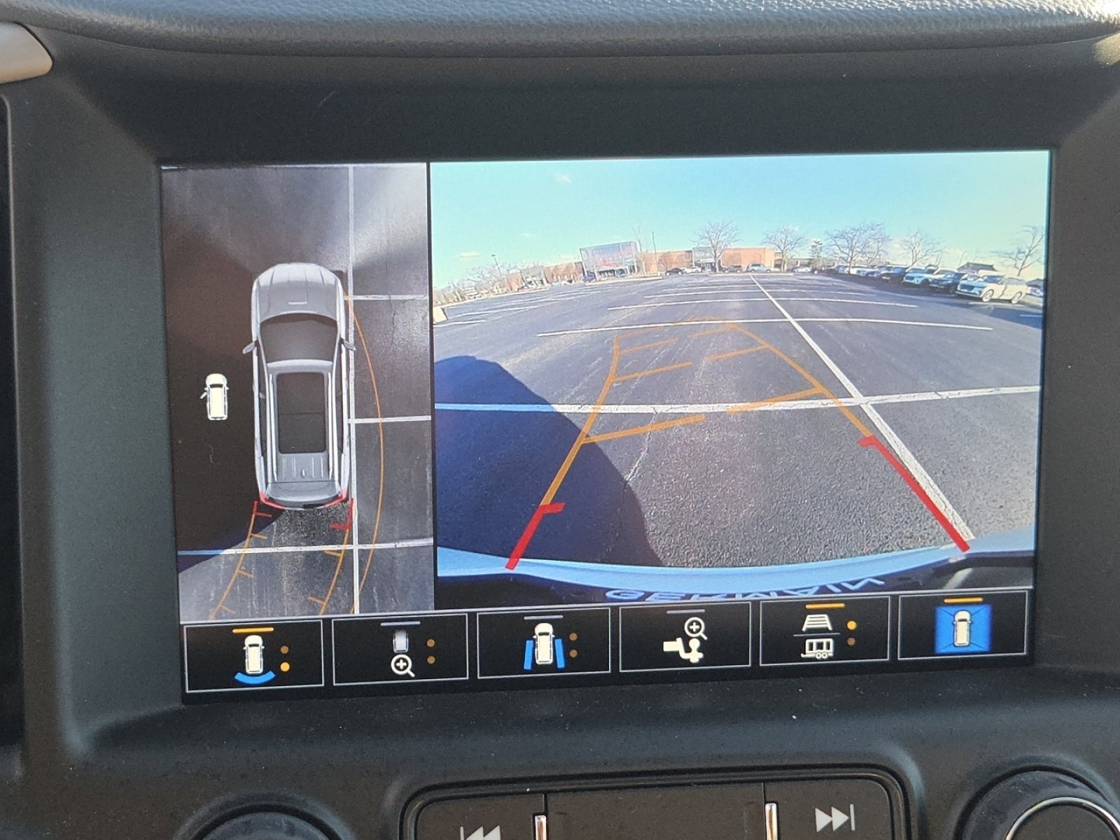 Used 2024 GMC Terrain Denali w/ Denali Premium Package image 6