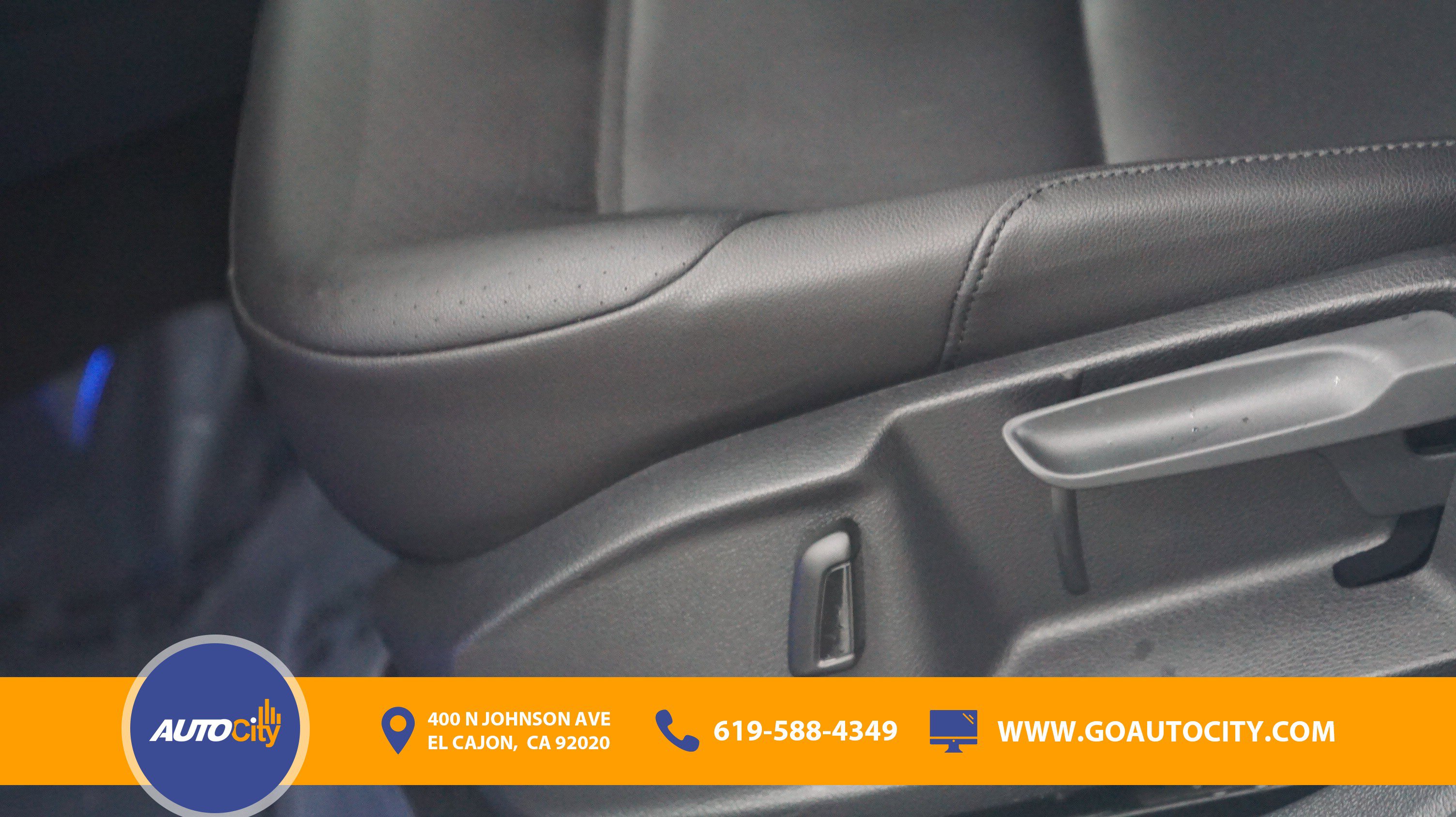 Used 2019 Volkswagen e-Golf SEL Premium image 18