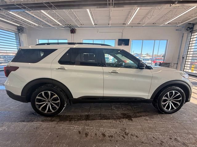 Used 2020 Ford Explorer ST w/ Premium Technology Package image 7