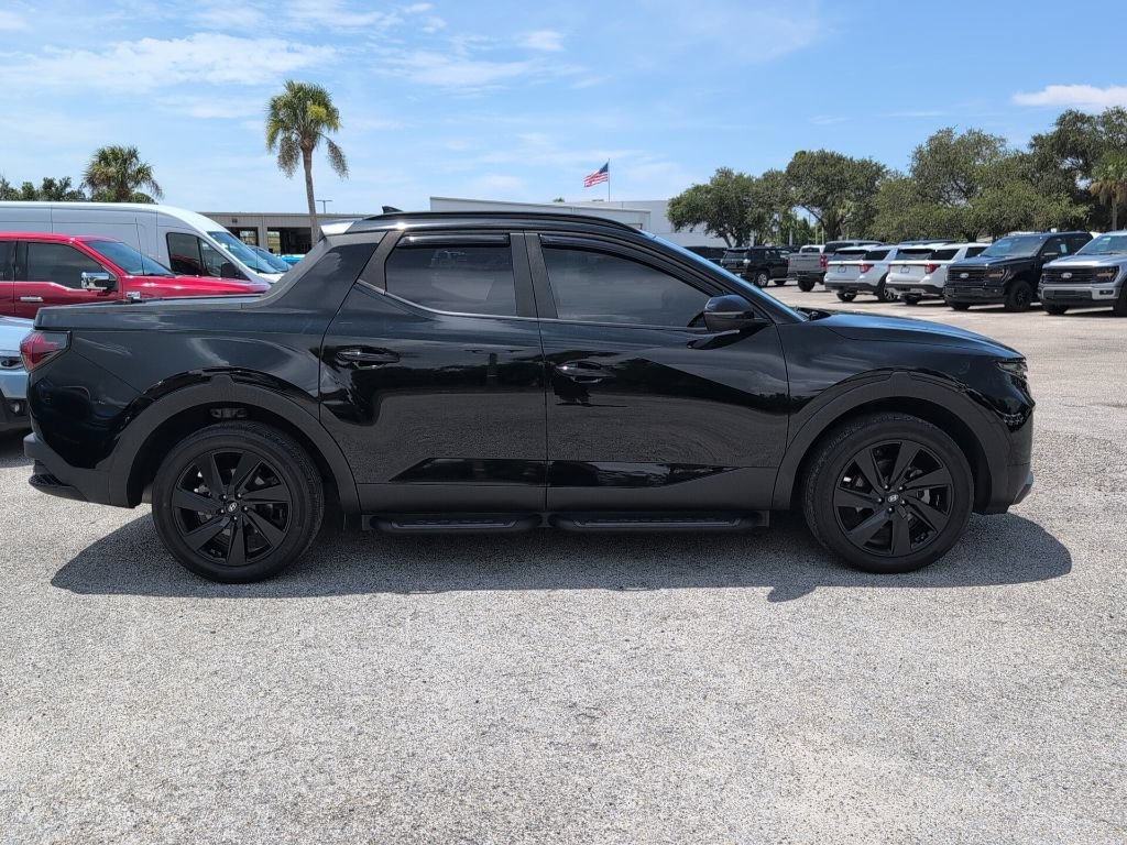 Used 2024 Hyundai Santa Cruz Night AWD/4WD image 2