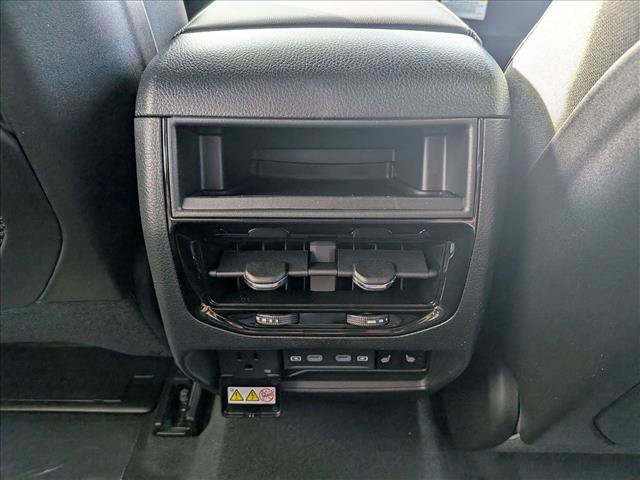 New 2026 Jeep Grand Cherokee Limited image 17