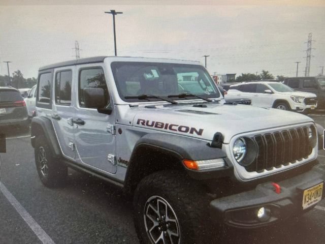 Used 2024 Jeep Wrangler Unlimited Rubicon AWD/4WD image 4