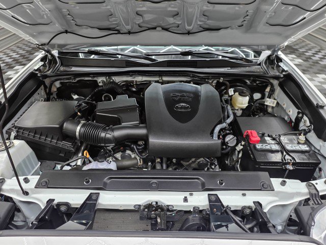 Used 2022 Toyota Tacoma SR AWD/4WD image 35