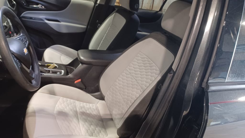 Used 2019 Chevrolet Equinox LS image 5