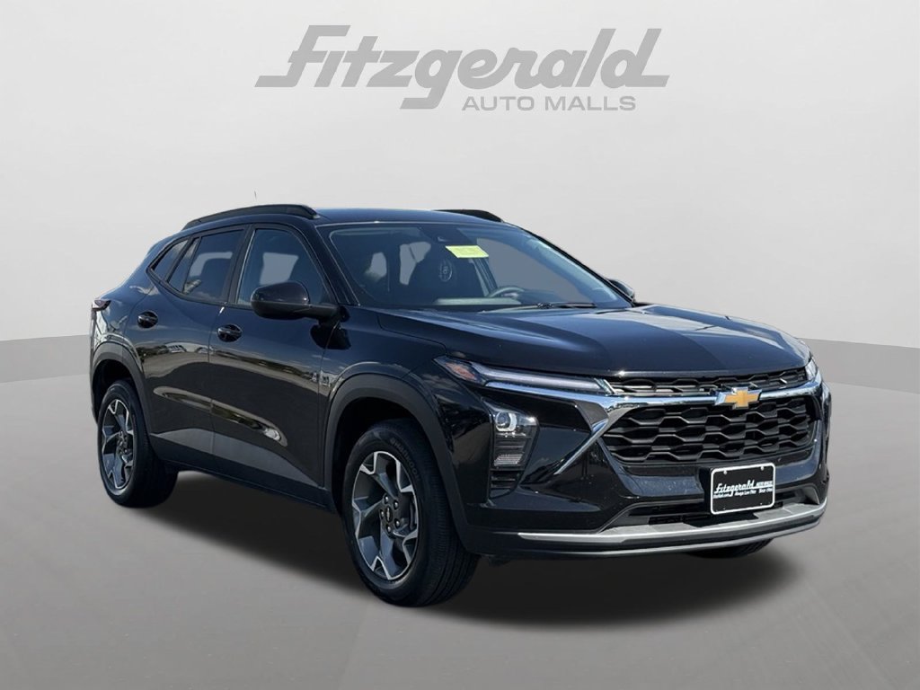 Used 2025 Chevrolet Trax LT