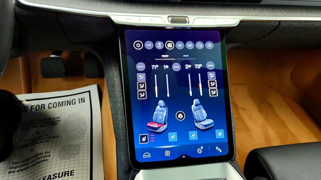 Used 2023 Lucid Air Touring image 16