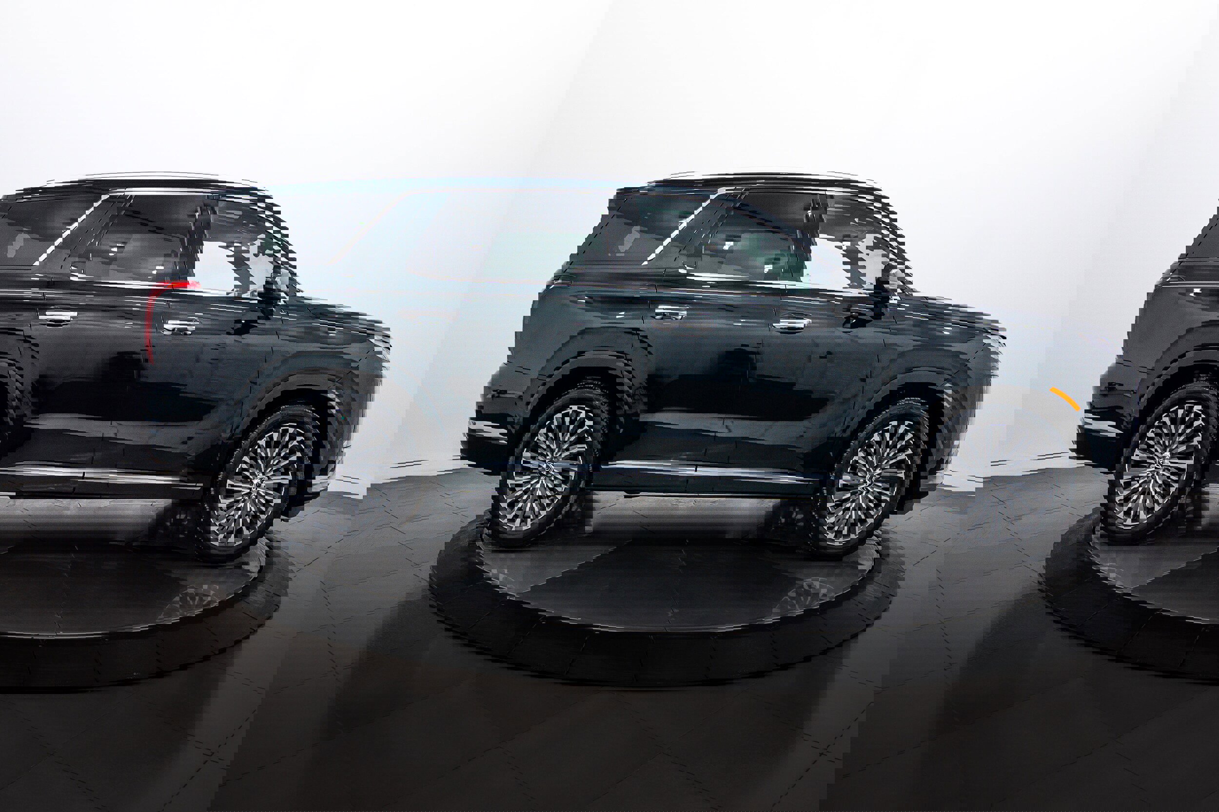 Used 2024 Hyundai Palisade Calligraphy image 3